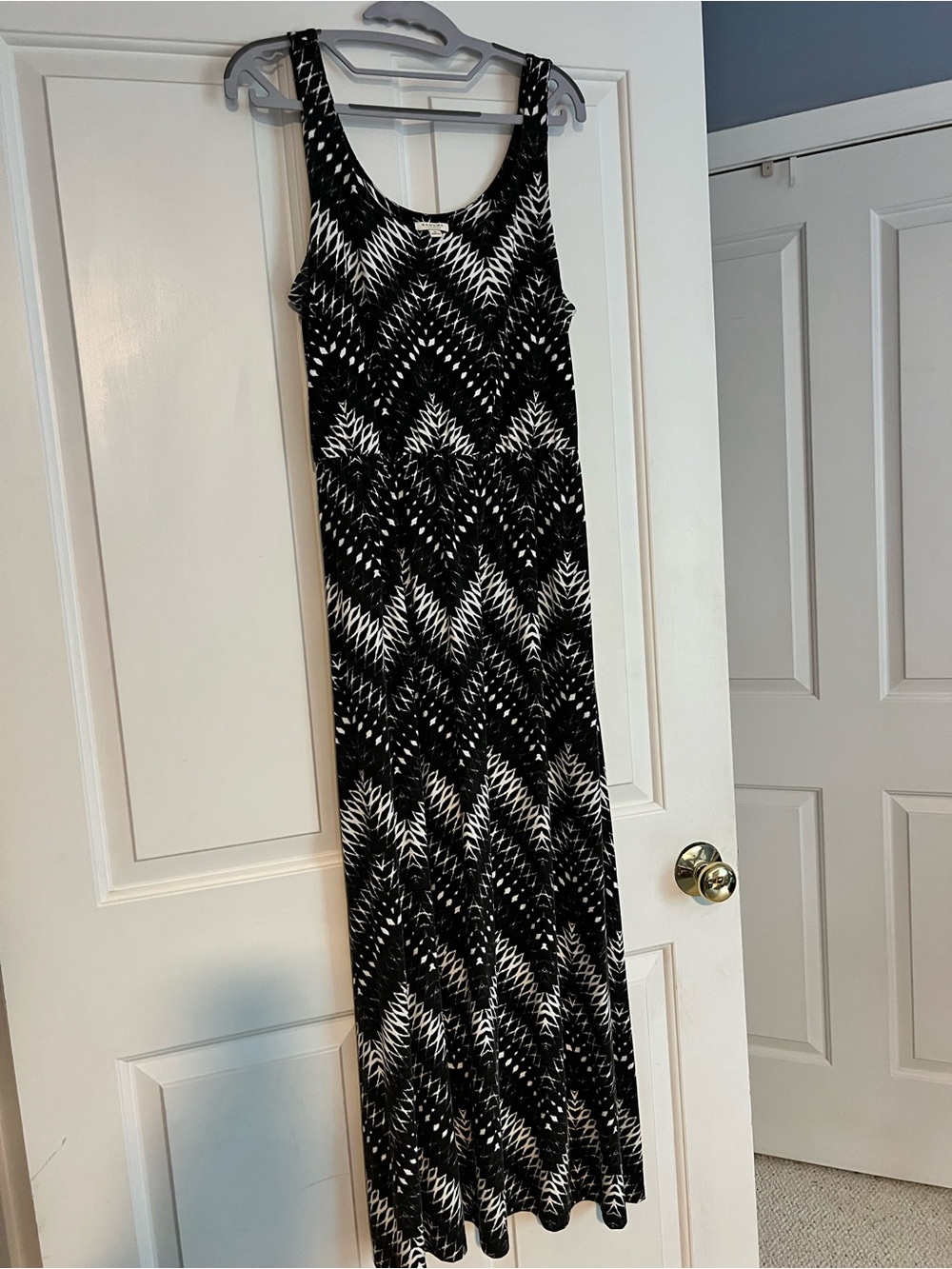 Sonoma Black and White Geometric Sleeveless Maxi Dress